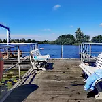 Pet Friendly In With Sauna *