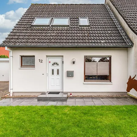 2 Bedroom Gorgeous In Hennstedt